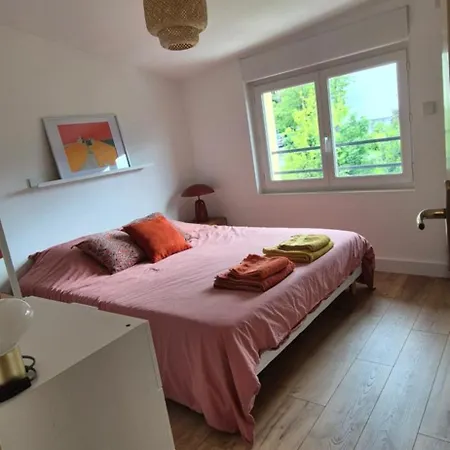 Parenthese Chic A Voiron, Cosy Et Design شقة *