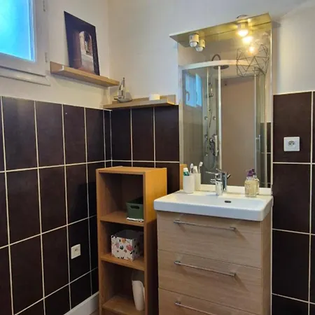 Parenthese Chic A Voiron, Cosy Et Design Apartment